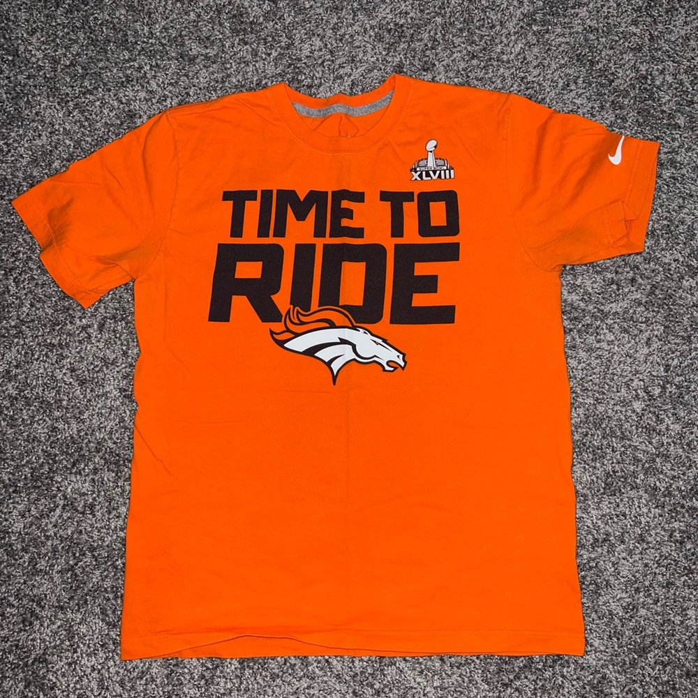 Nike Men's Broncos Graphic T-Shirt‎